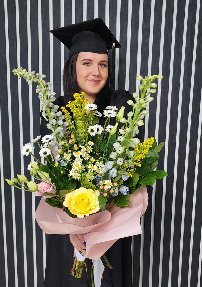 Smarty Petal Presentation Bouquet