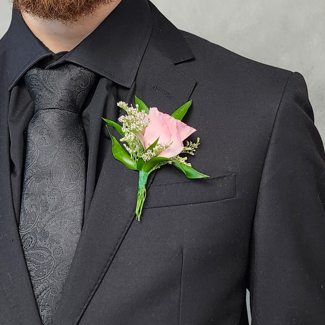 Honour Hues Boutonniere