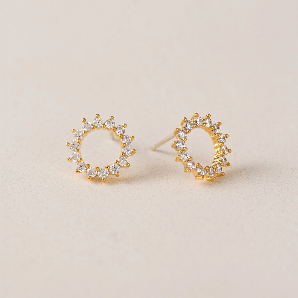 Lover's Tempo - Halo Stud Earrings - Gold
