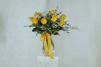 1 Dozen Roses in a Vase w/ Baby's Breath