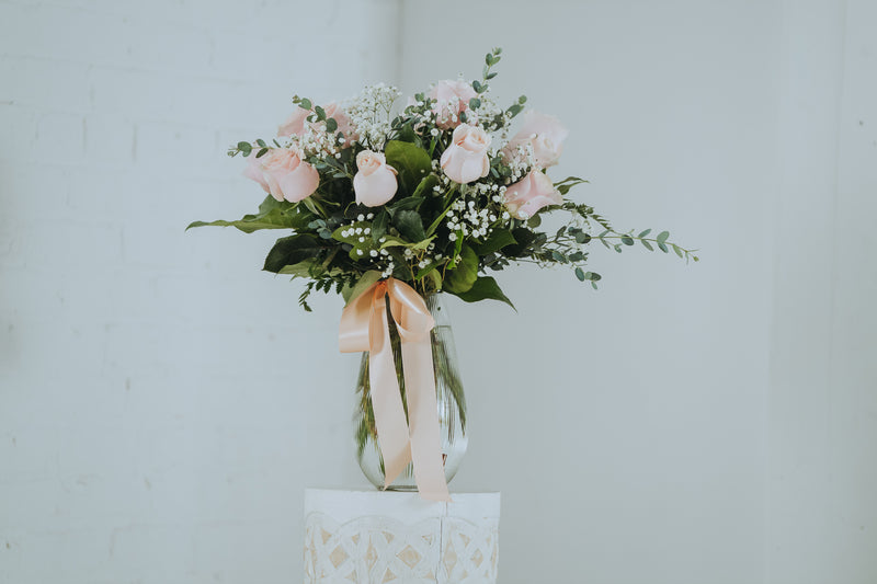 1 Dozen Roses in a Vase w/ Baby's Breath