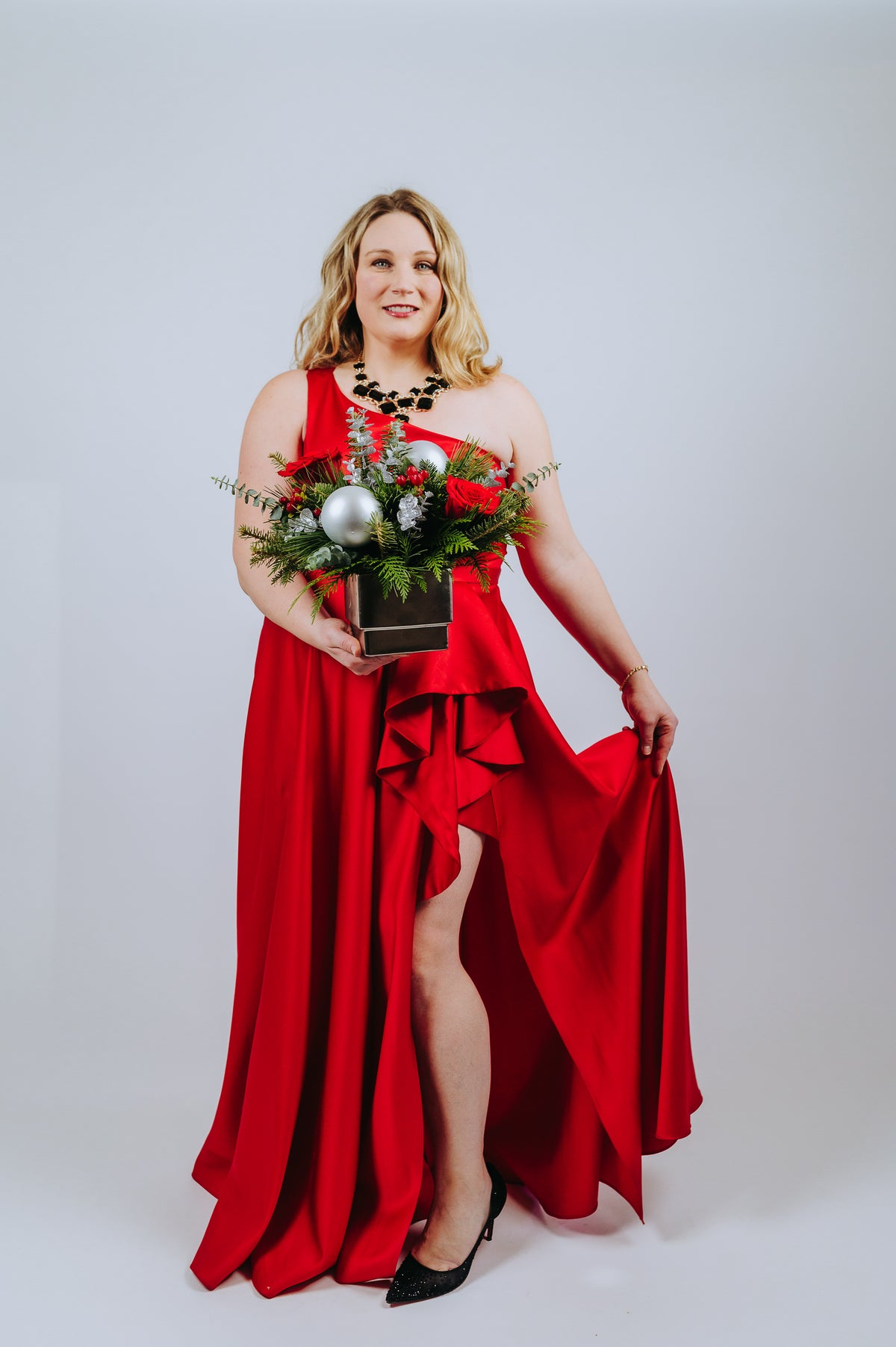 Silver Kisses Arrangement