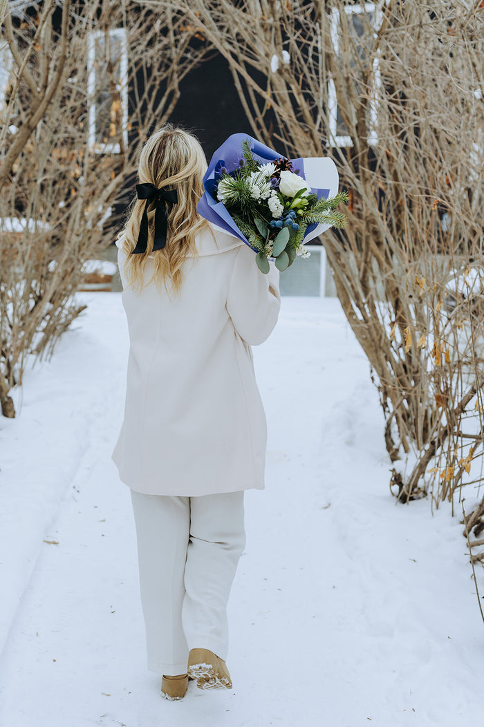 Sunny Snowflakes Bouquet