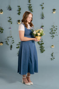 Blue Bee Happy Arrangement