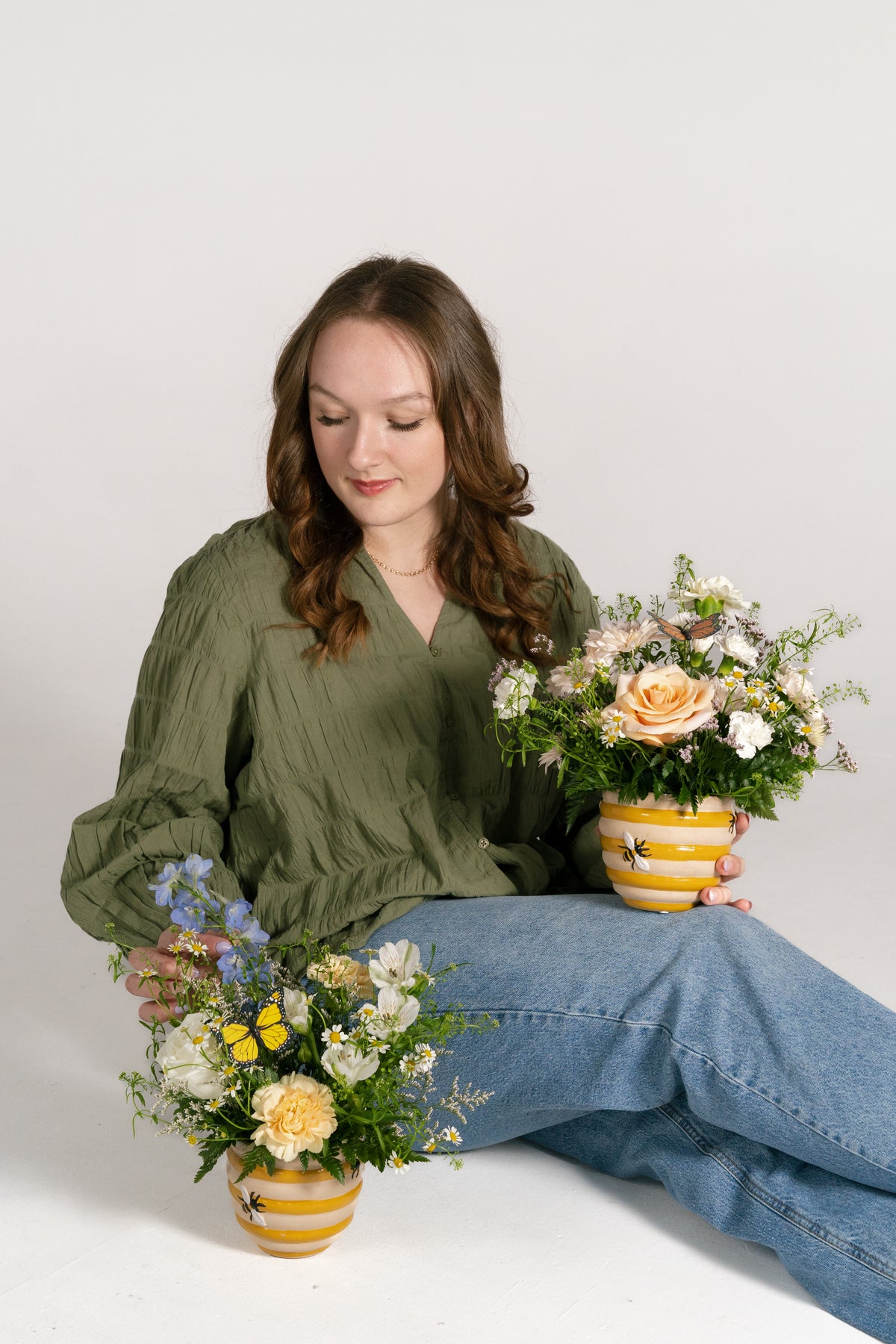 Pink Bee Happy Arrangement