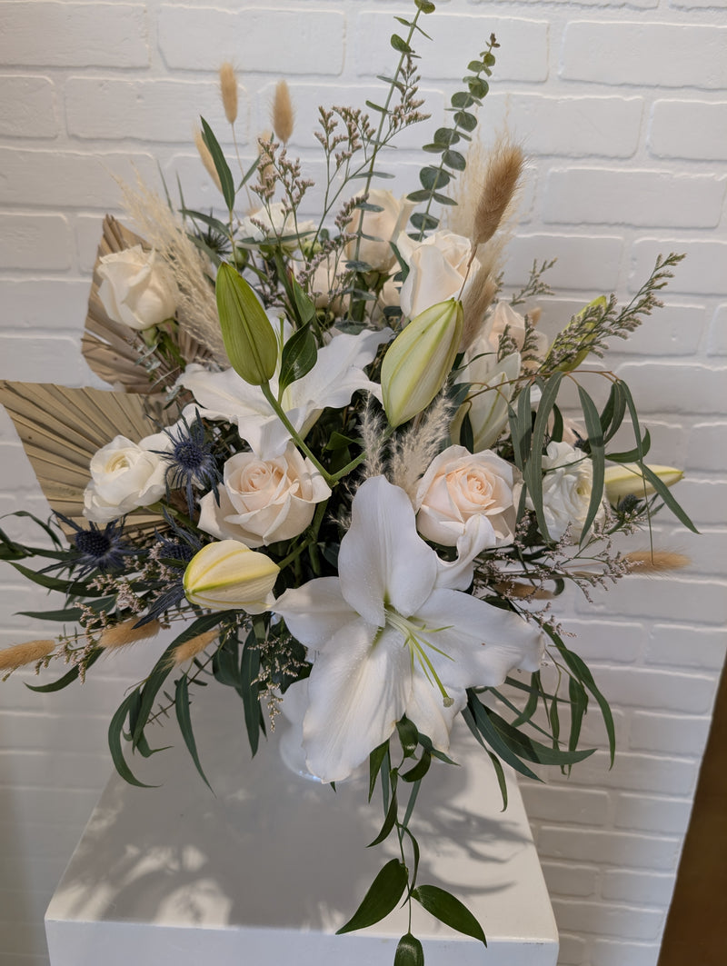 Gentle Remembrance Arrangement