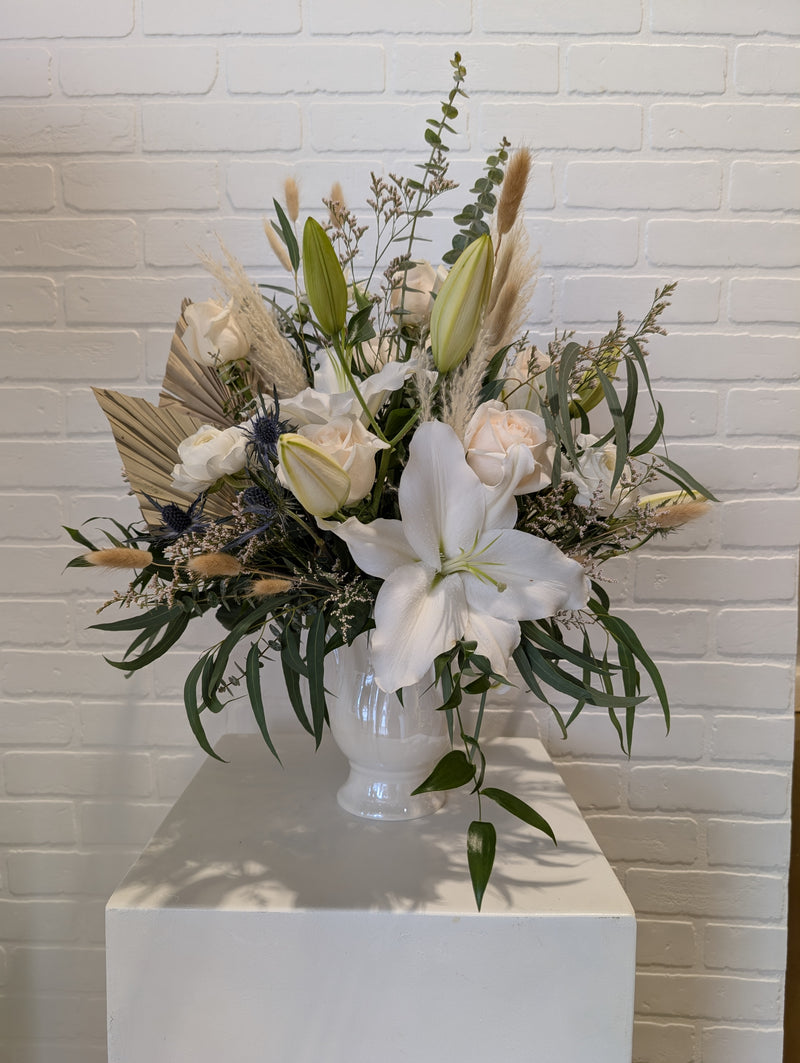 Gentle Remembrance Arrangement