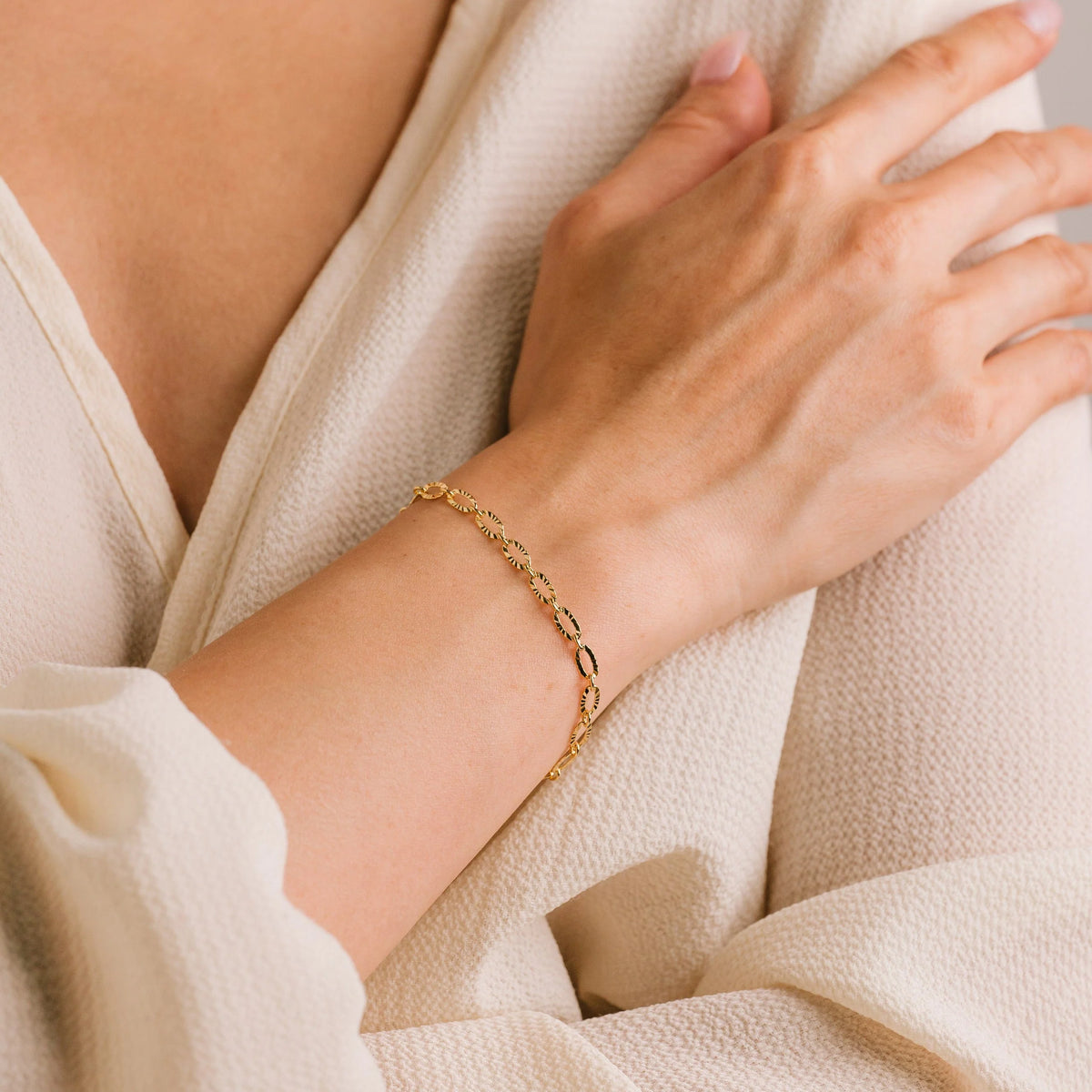 Lover's Tempo - Swift Chain Bracelet